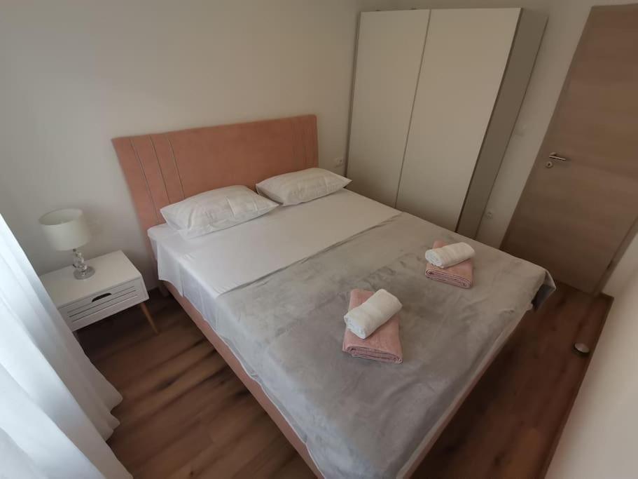 Apartment S ビビニェ エクステリア 写真